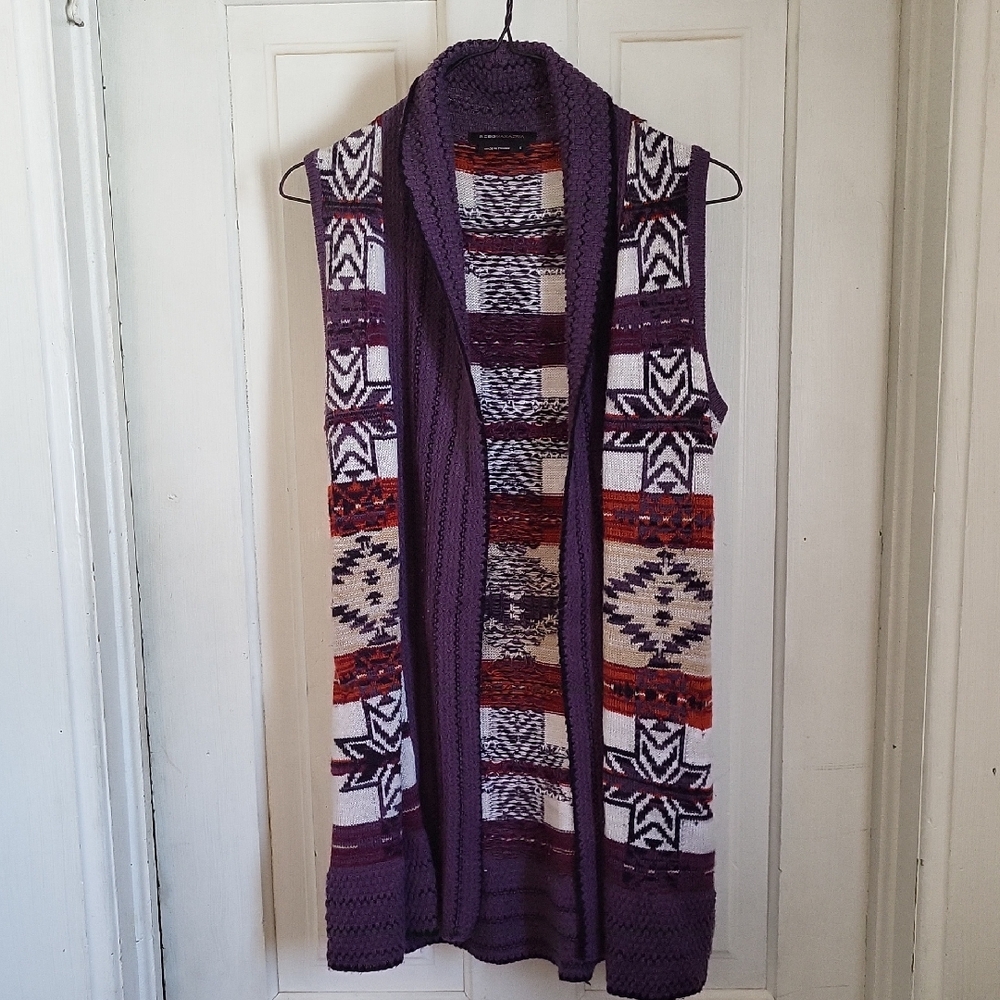 Women's S Purple Sweater Vest Indigenous design BCBGMAXAZRIA